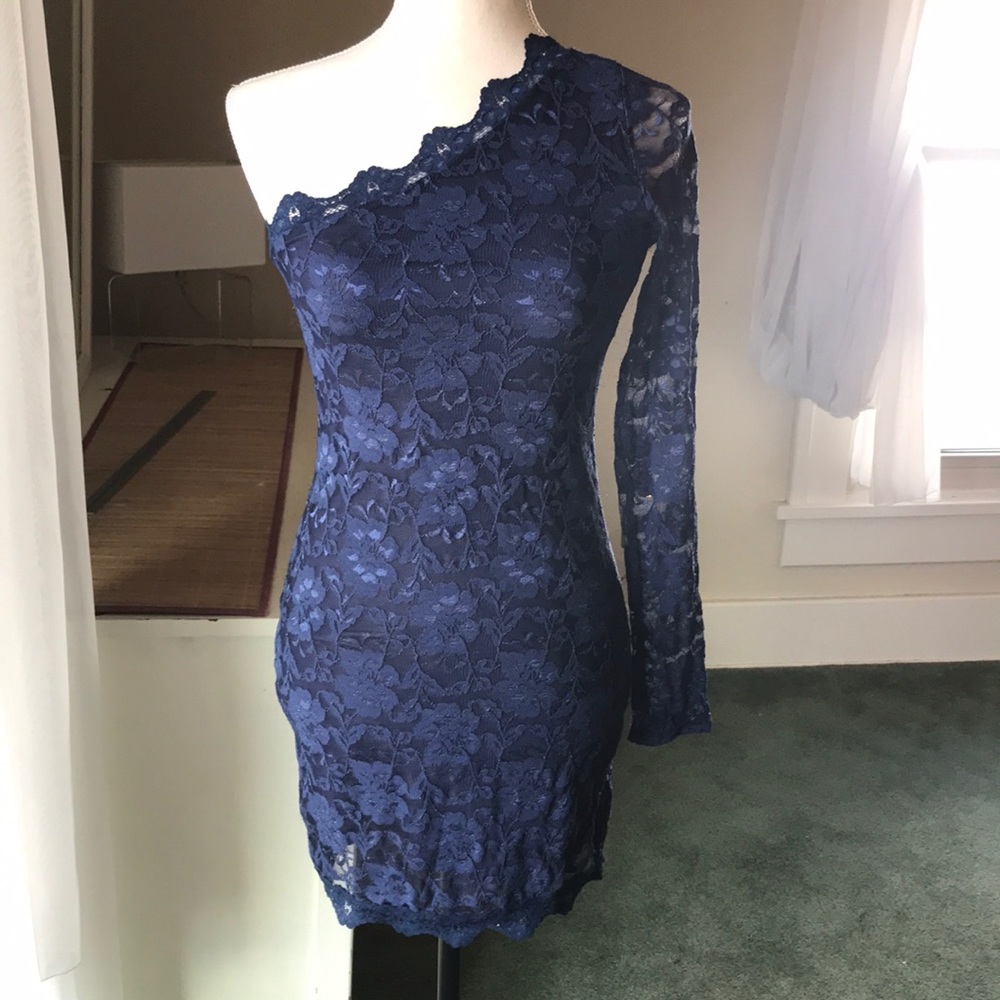 Asymmetrical off shoulder dress